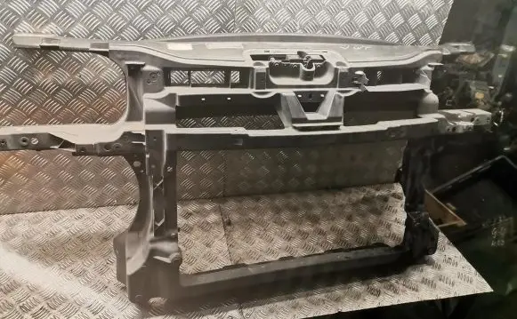 Volkswagen Touran I Radiator support slam panel