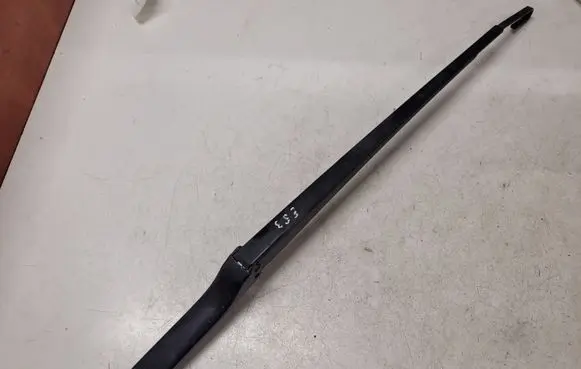 BMW X5 E53 Front wiper blade arm