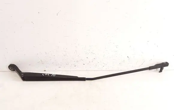 Peugeot 407 Front wiper blade arm 4825