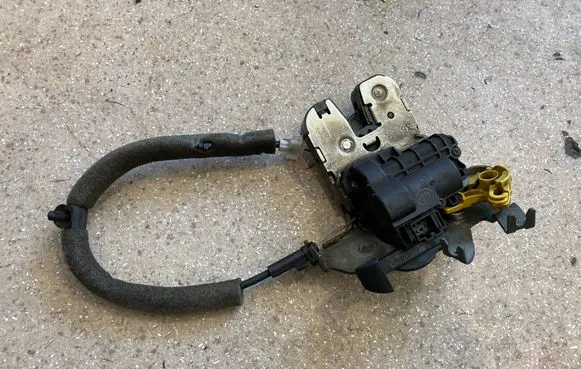 Audi e-tron Tailgate/trunk/boot lock/catch/latch 4M0827506D