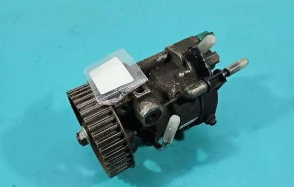 Renault Twingo II Fuel injection high pressure pump R9042A070C IMPRK1531625