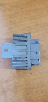 Glow plug pre-heat relay