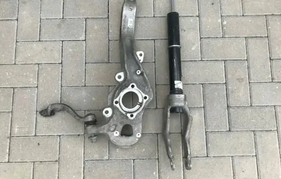 Jaguar F-Pace Front shock absorber/damper
