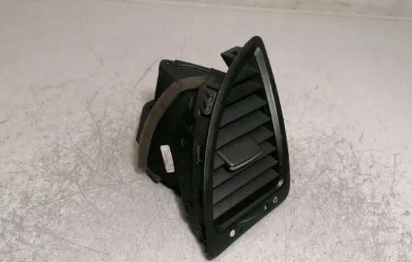 Honda Civic Dashboard side air vent grill/cover trim 77630SMGE000M1