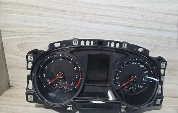 Volkswagen Golf VII Speedometer (instrument cluster) 5G6920870 VDD0240304 1355020677