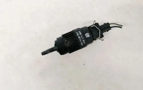Saab 9-5 Windscreen/windshield washer pump 090586631