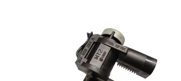 Skoda Yeti (5L) Turbo solenoid valve 1K0906283A