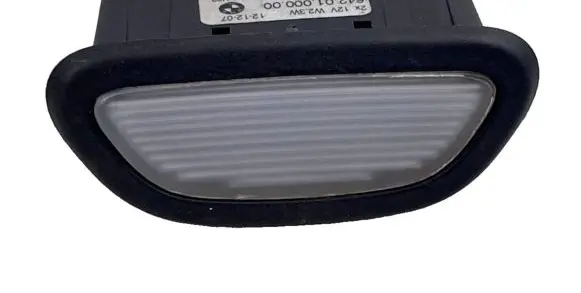 BMW 3 E90 E91 Front door interior light 6976722 6420100000 F3910V