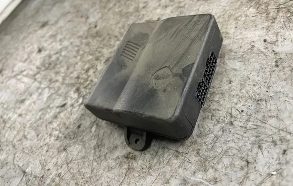 Mercedes-Benz C W202 Alarm control unit/module Q35001021