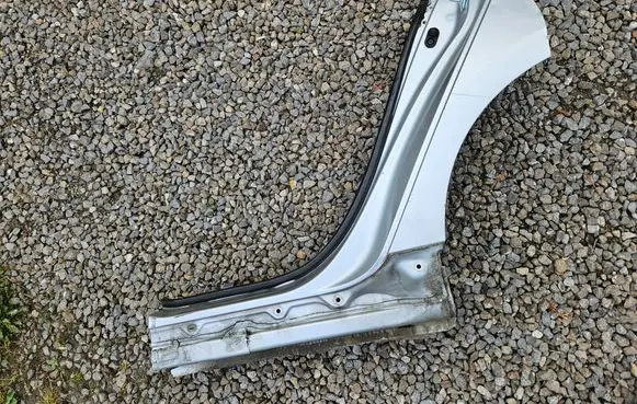 Toyota Prius (XW50) Other exterior part 61602-47150