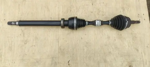 Volvo S40, V40 Front driveshaft P614084 T020829