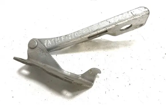 Nissan Pathfinder R51 Engine bonnet/hood hinges