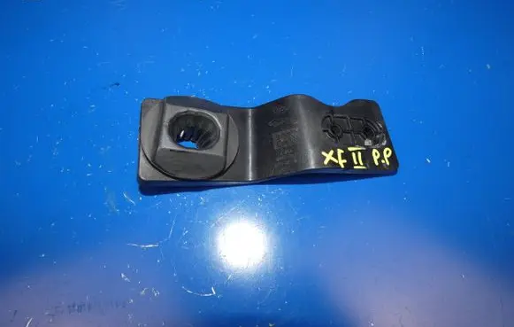 Jaguar XF X260 Radiator mount bracket GX73-8K336-AE