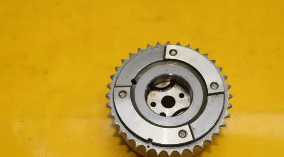 Toyota RAV 4 (XA40) Camshaft pulley/ VANOS 