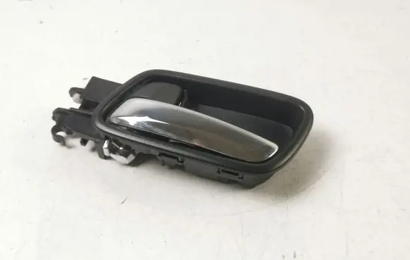Honda CR-V Rear door interior handle