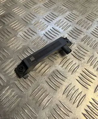 Mercedes-Benz B W247 Keyless system antenna A1779050500