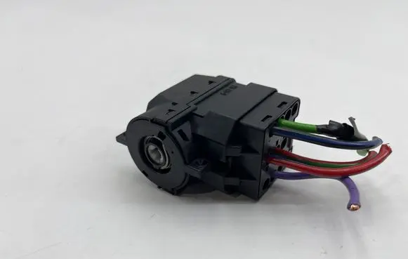Mercedes-Benz SLK R171 Ignition lock contact 6901961 1393790
