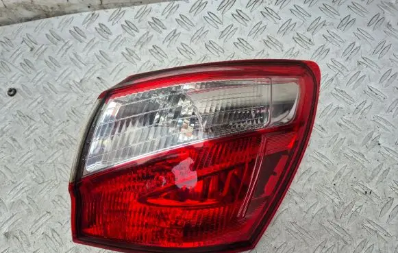 Nissan Qashqai Rear/tail lights B26550BR00A 89503244
