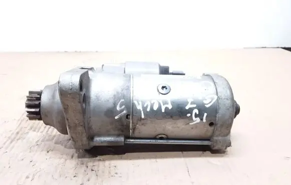 Volkswagen Golf VII Starter motor 02Z911024L