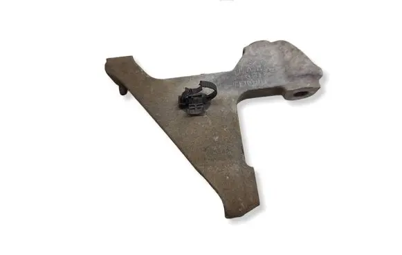 Opel Vivaro Gearbox mounting bracket 244834609R 93450725