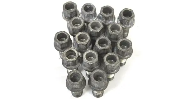 Volkswagen Golf VI Nuts/bolts 