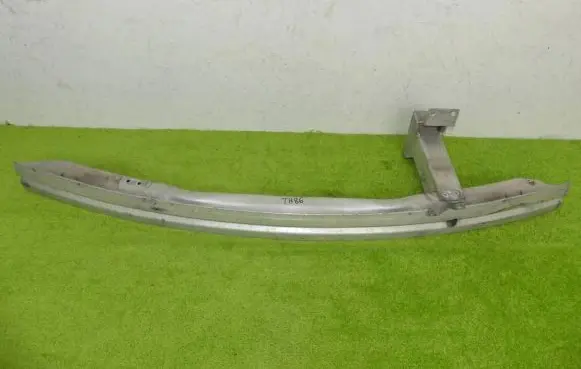 Volkswagen Touran I Front bumper support beam 3439733 3439780