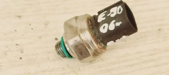 Air conditioning (A/C) pressure sensor