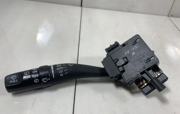 Hyundai Santa Fe Wiper control stalk 202005765