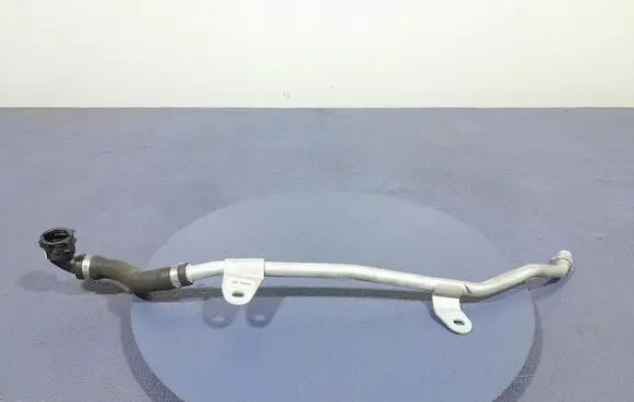 BMW X6 M Engine coolant pipe/hose 8598364