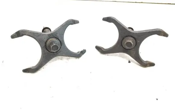 Mazda 6 Fuel Injector clamp holder
