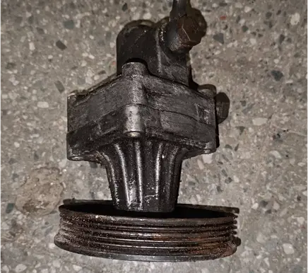 Opel Omega B1 Power steering pump 7681955261