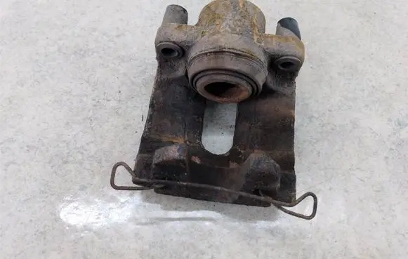 Volvo XC90 Rear brake caliper 