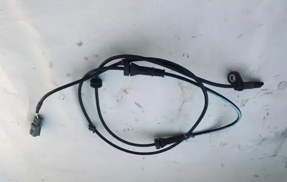 Nissan Juke I F15 Front ABS sensor wiring 479101KA0A