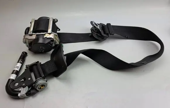 BMW X5 F15 Front seatbelt 7343634 624640200E