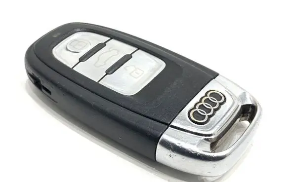 Audi A4 S4 B8 8K Ignition key/card 