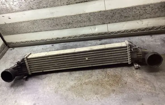 Mercedes-Benz E W211 Intercooler radiator A2115001102 71109