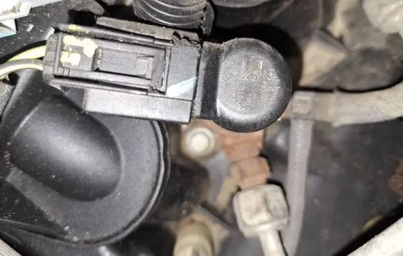 Fuel injector