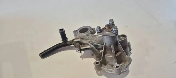 Ford Mustang VI Water pump 