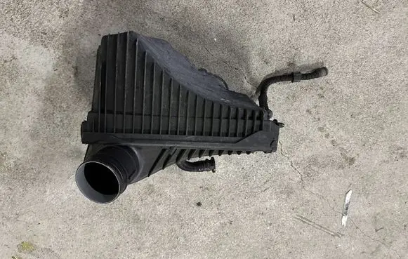 Porsche Cayenne (92A) Air filter box 7P0129607C