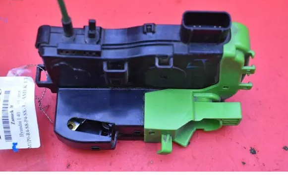 Hyundai i40 Rear door lock