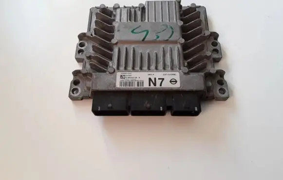 Nissan Qashqai+2 Engine control unit/module 23710JD58C