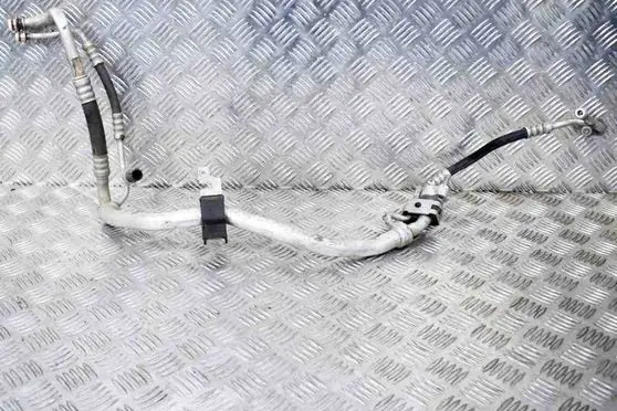Ford Focus Air conditioning (A/C) pipe/hose