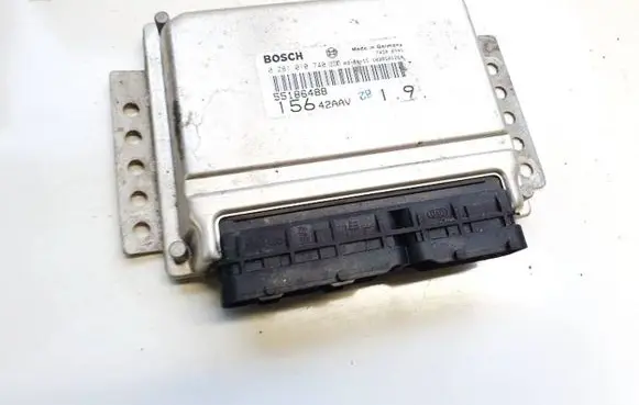 Alfa Romeo 156 Engine control unit/module 0281010740 55186488