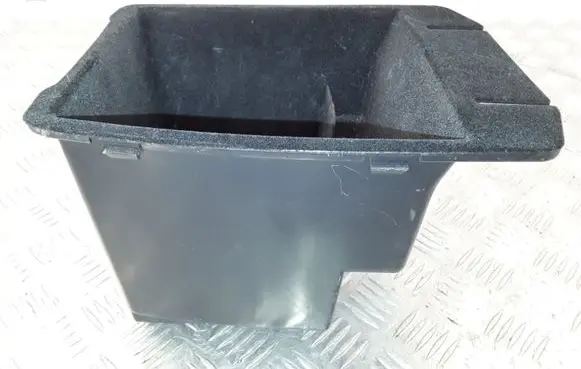 KIA Sorento Armrest