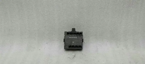 Mercedes-Benz GLA W156 Door control unit/module A1669004402
