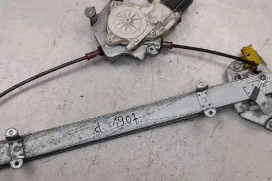 Nissan Micra Front door window regulator with motor 0130822203