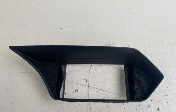 Mercedes-Benz E W212 Radio/GPS head unit trim A2126801436