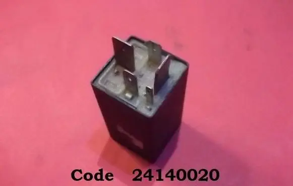 Volkswagen Golf II Fuel pump relay 24140020
