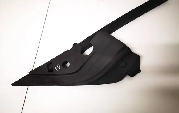 Tesla Model Y Front door glass trim molding 150006700b 1500067-00-b