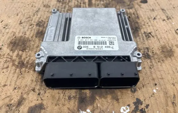 BMW 1 E81 E87 Engine control unit/module 0281017551 030476601 8512499